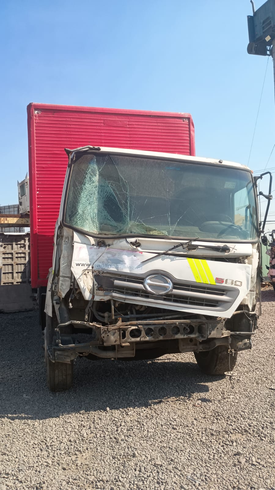  Hino 500 , FC 1118 2006    EN DESARME